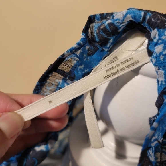 Anthropologie sheer printer peasant blouse size medium. - Picture 12 of 12